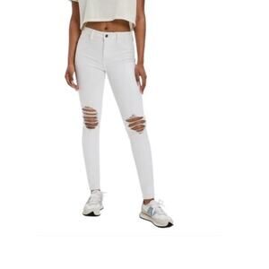 American Eagle Next Level Airflex White Ripped Knee Jeans - Size 28x32